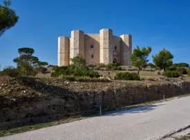 Visita a Castel del Monte Puglia: come arrivare, prezzi e consigli