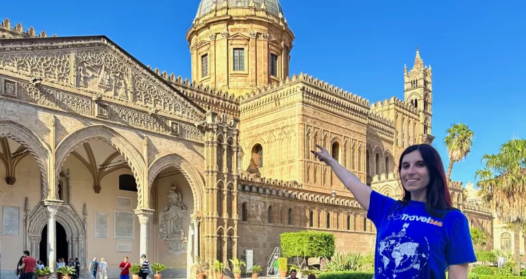 Foto Orizzontale Davanti Alla Cattedrale Di Palermo 1