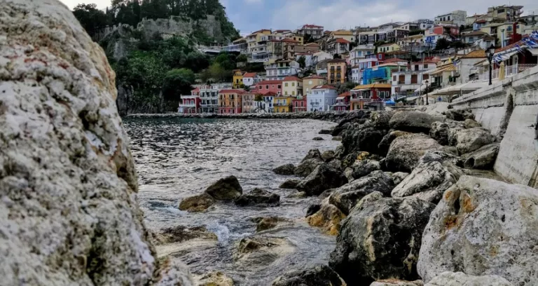 Parga Mare Rocce Nuvole Cielo