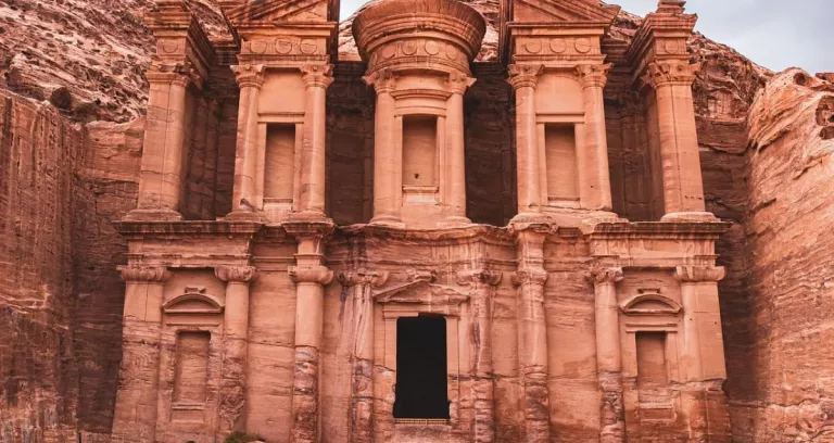 Petra Giordania Monastero Ad Deir 1