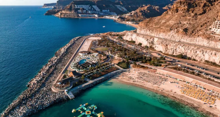 Vista Aerea Della Spiaggia Di Amadores Sull Isola Di Gran Canaria In Spagna