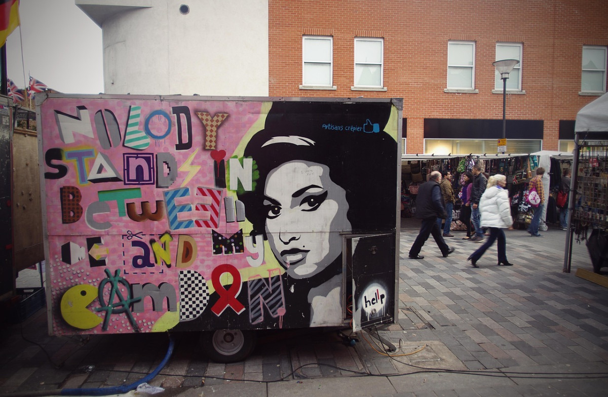 amywinehouse graffiti urbano camden