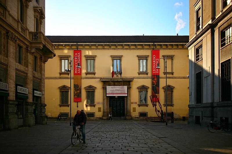 biblioteca ambrosiana facciata pincipale milano