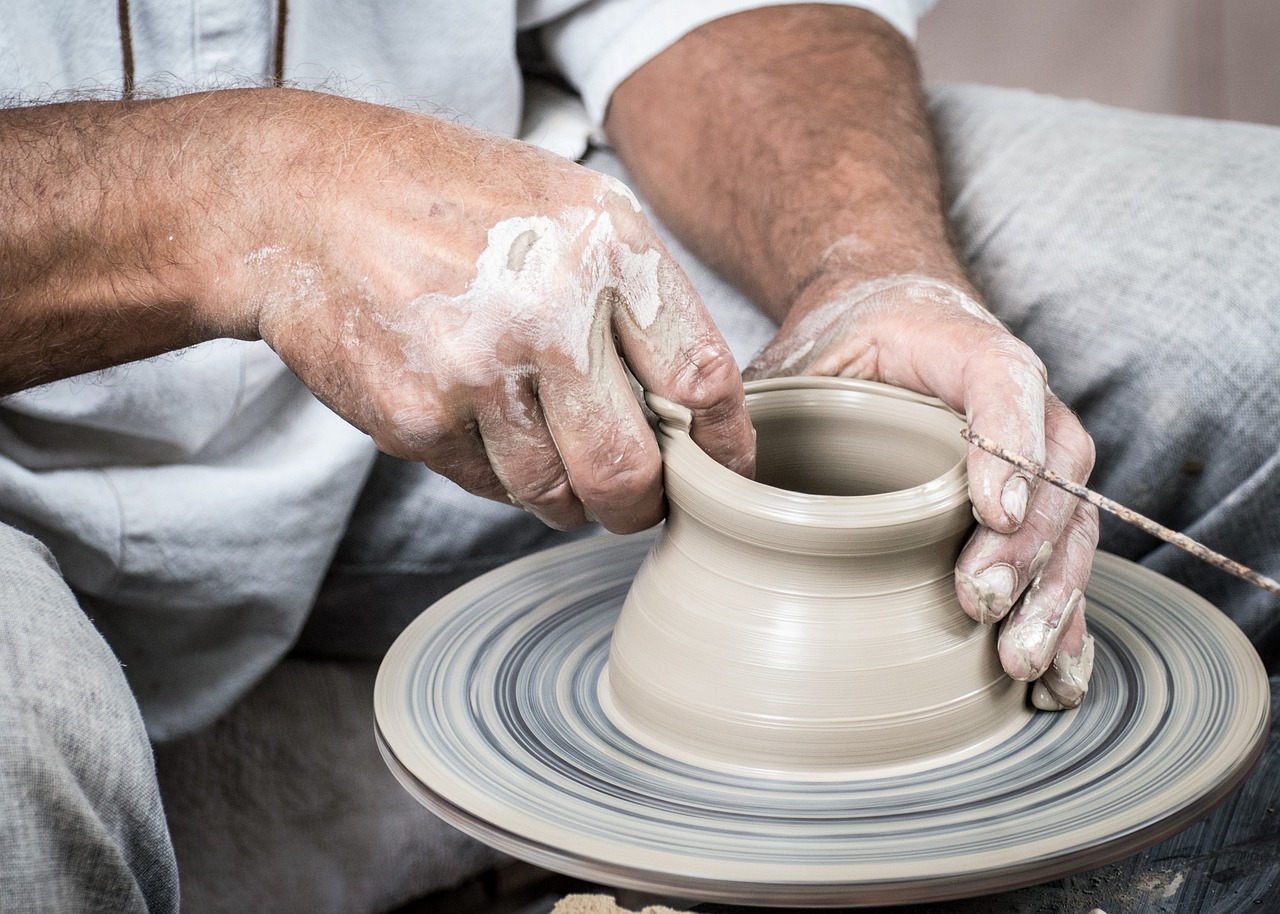 ceramica fatto a mano mani tazza