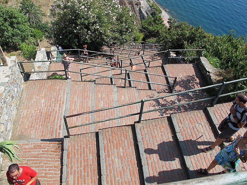 corniglia scalinata lardarina 01