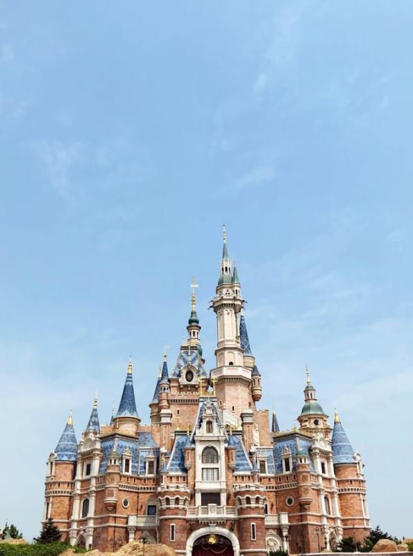 disneyland castle in shanghai china