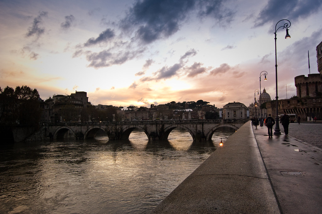 e lungo il tevere