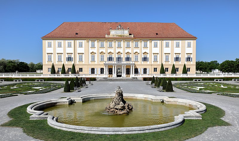 engelhartstetten schloss hof 1