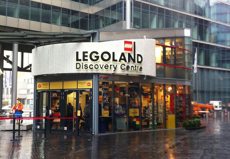 entrance to legoland discovery centre berlin 1