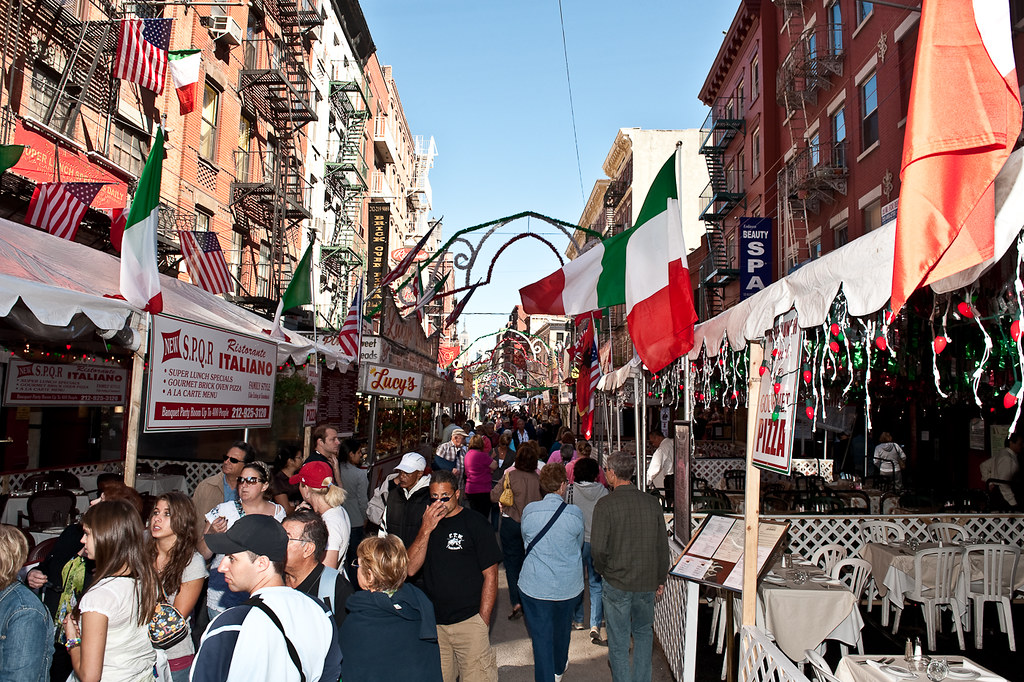 crowd carnival festival event littleitaly sangennaro 248125 pxhere com