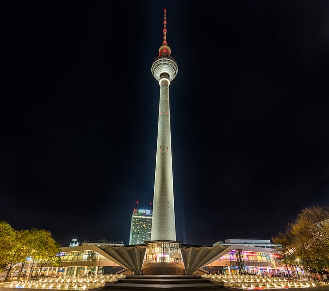 fernsehturm berlin alemania 2016 04 22 dd 40 42 hdr 1