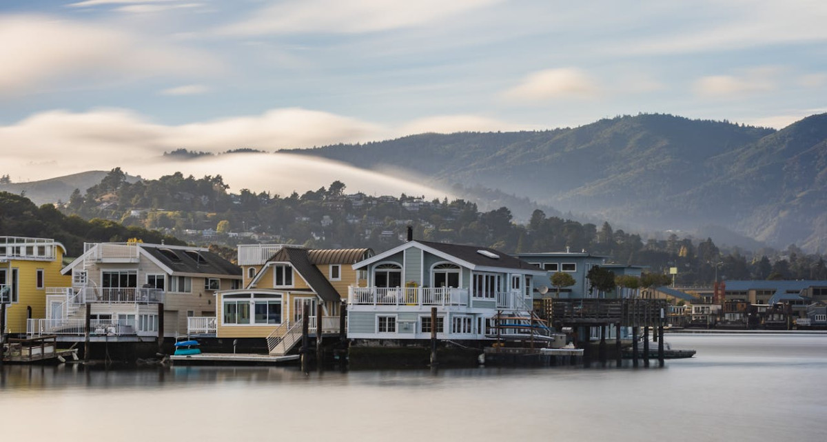 floating houses in sausalito usa 1