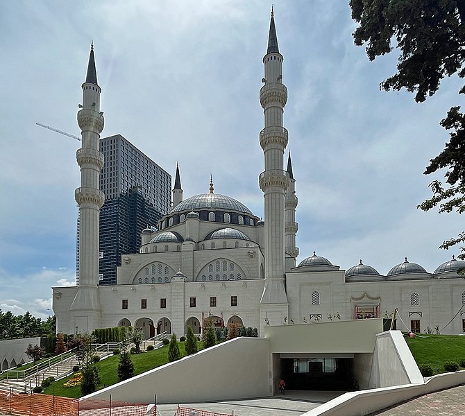 great mosque of tirana 2022