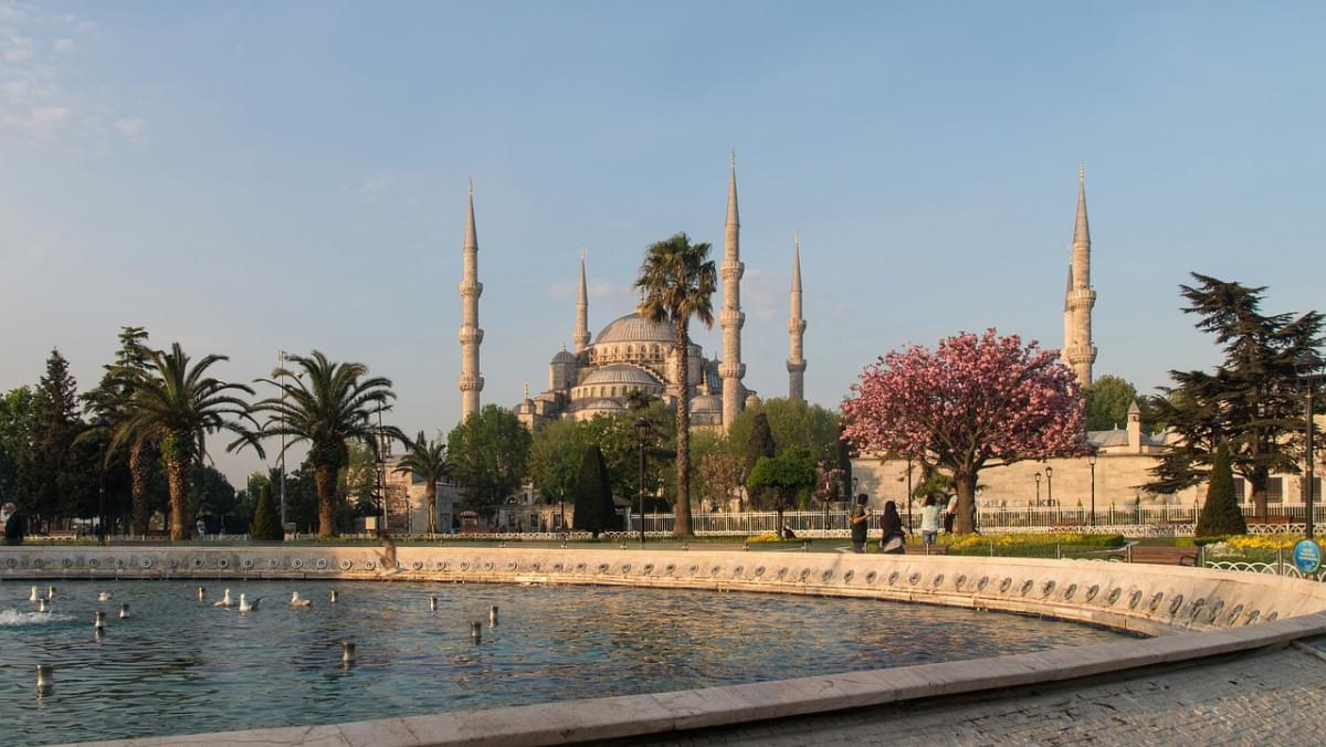 istanbul moschea blu minareto