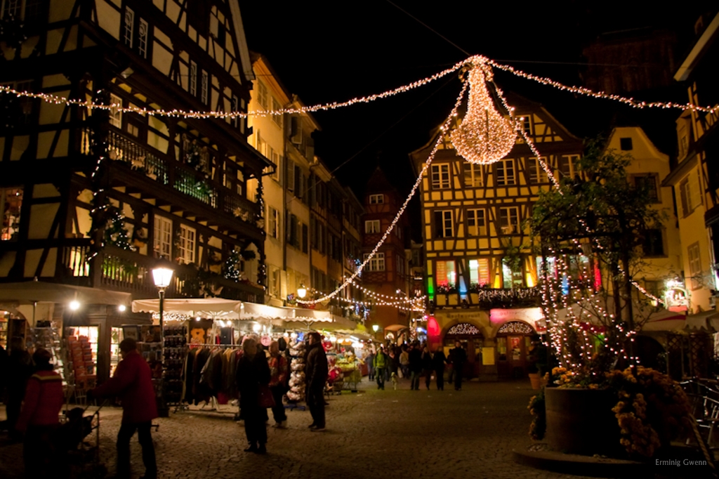 marche de noel a strasbourg place du marche aux cochons de lait