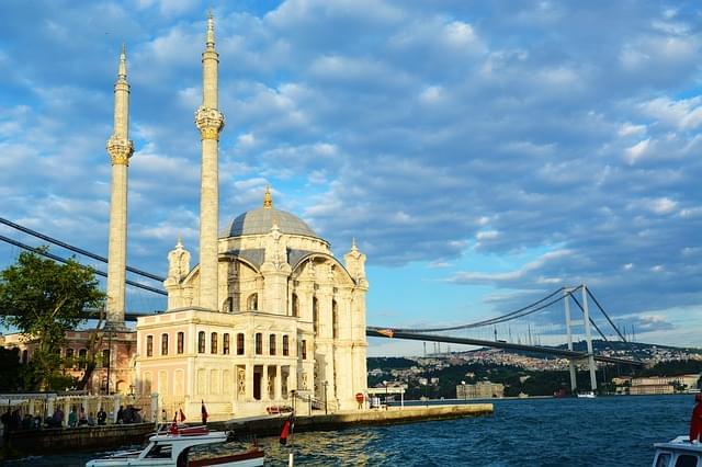 moschea di ortakoy istanbul turchia