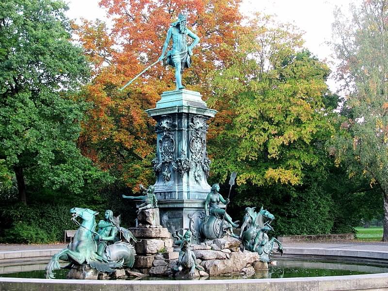 nurnberg stadtpark neptunbrunnen