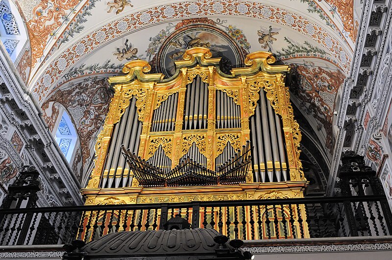 organo de la iglesia del hospital de los venerables sevilla