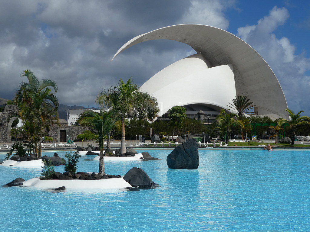 parque maritimo cesar manrique santa cruz de tenerife