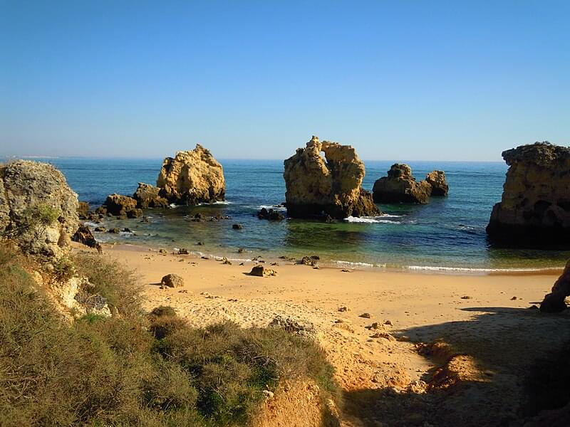 praia dos arrifes