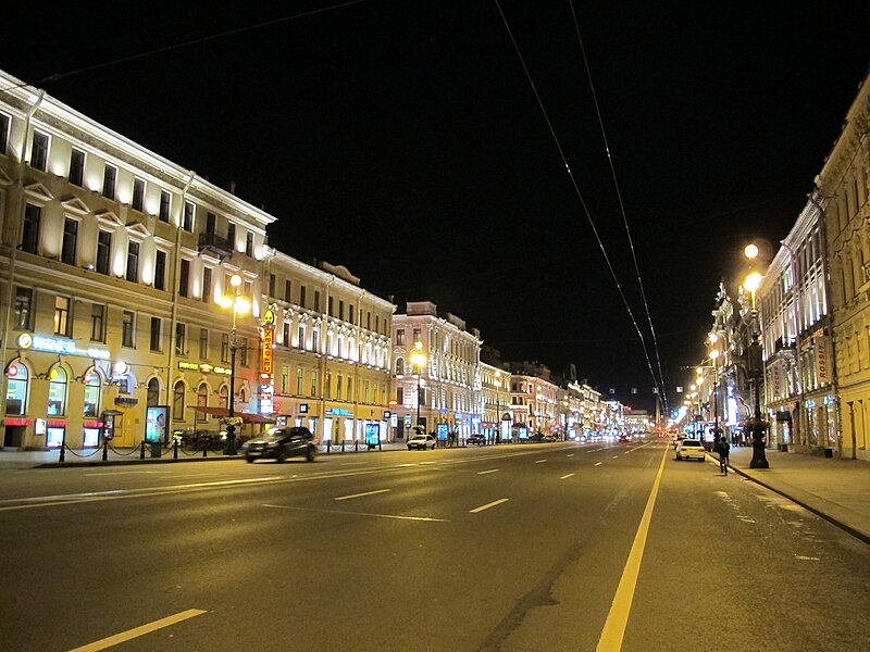 prospettiva nevsky di notte