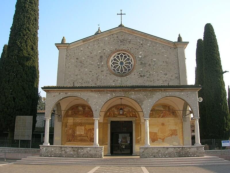 santuario della madonna del frassino 3