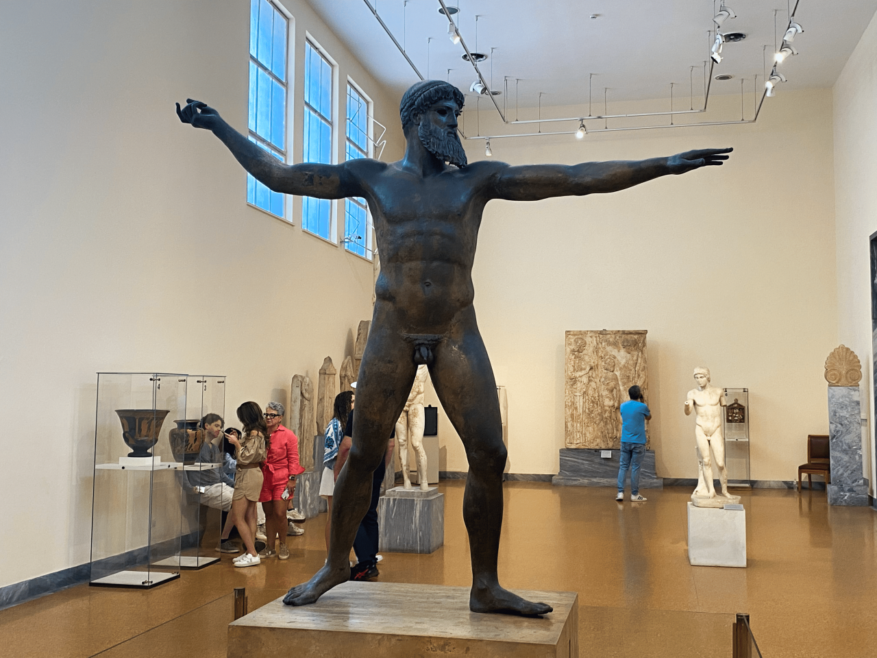 statua di zeus o poseidone museo nazionale atene