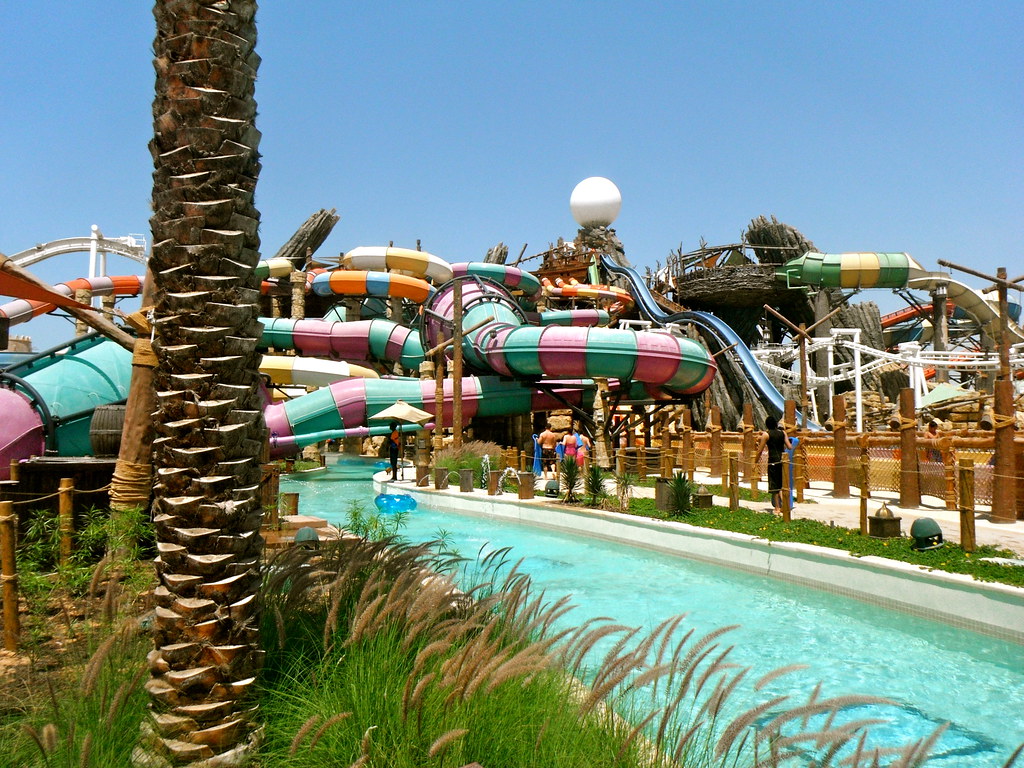 yas waterworld abu dhabi